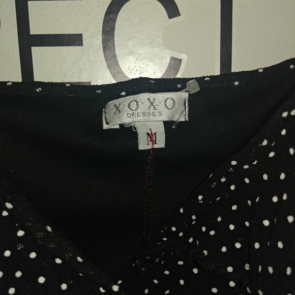 Adorable Navy polka dot tank top. - Picture 3 of 3